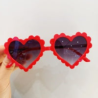 Red Heart Frame Sunnies
